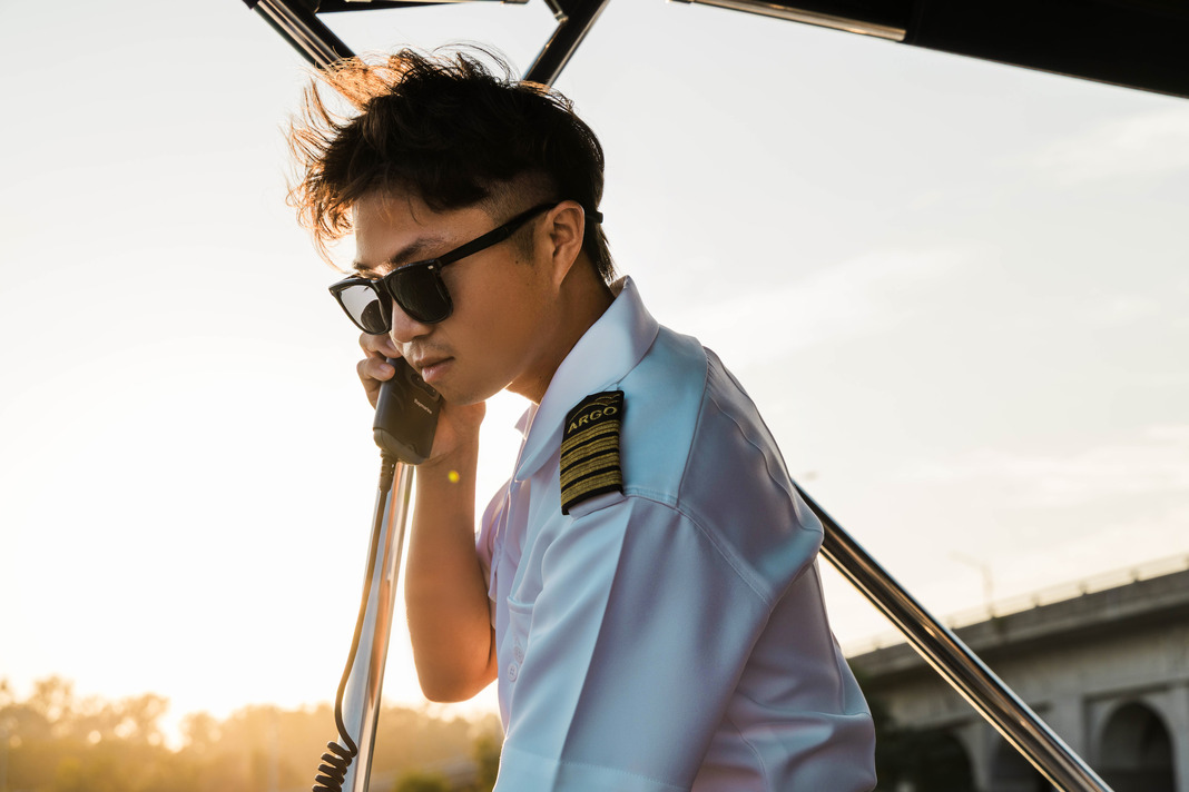 船員與航行支援服務